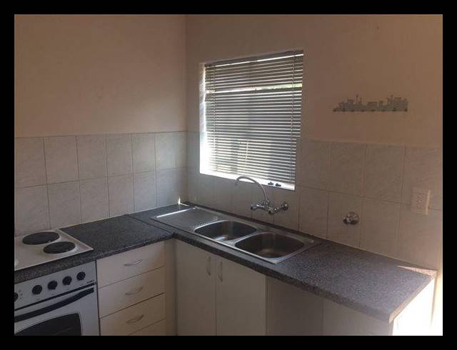 2 BEDROOM PROPERTY TO RENT IN WILGEHEUWEL